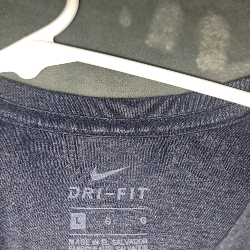Nike tee shirt